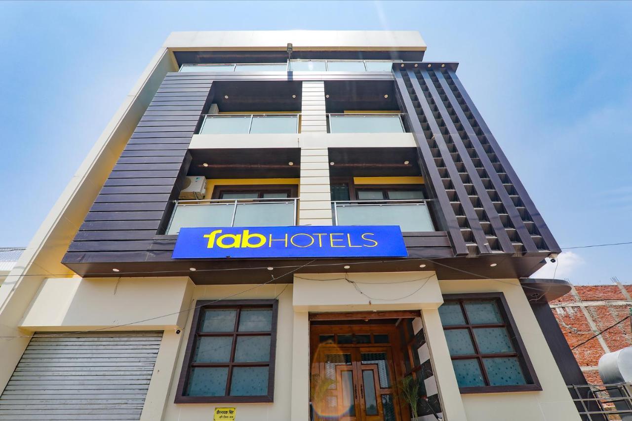 Fabhotel Saumendra Varanasi Exterior foto